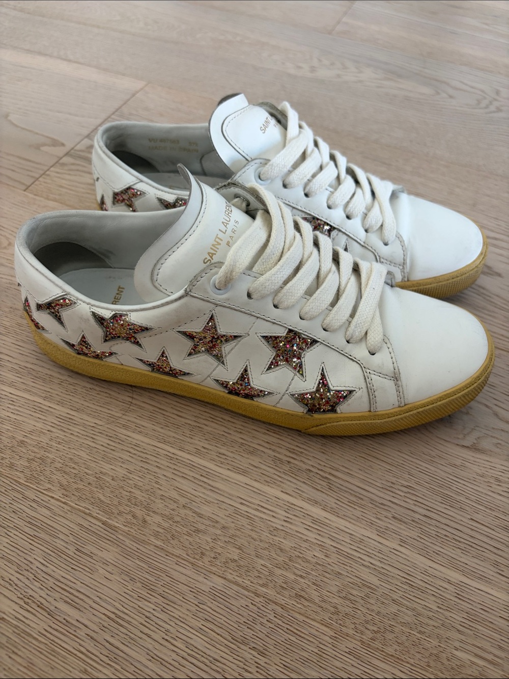 Saint Laurent White Leather Low-Top Sneakers with Glitter Star Accents Sz 37.5